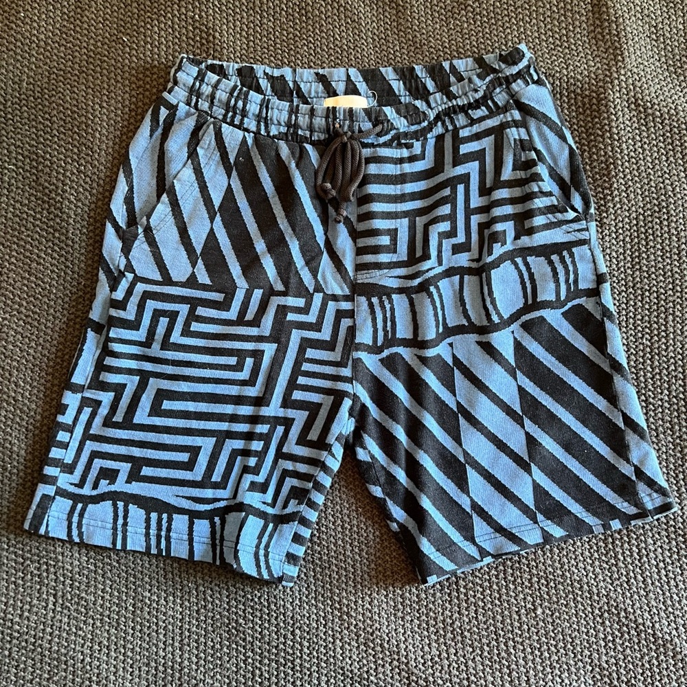 Koto black/blue patterned shorts size medium